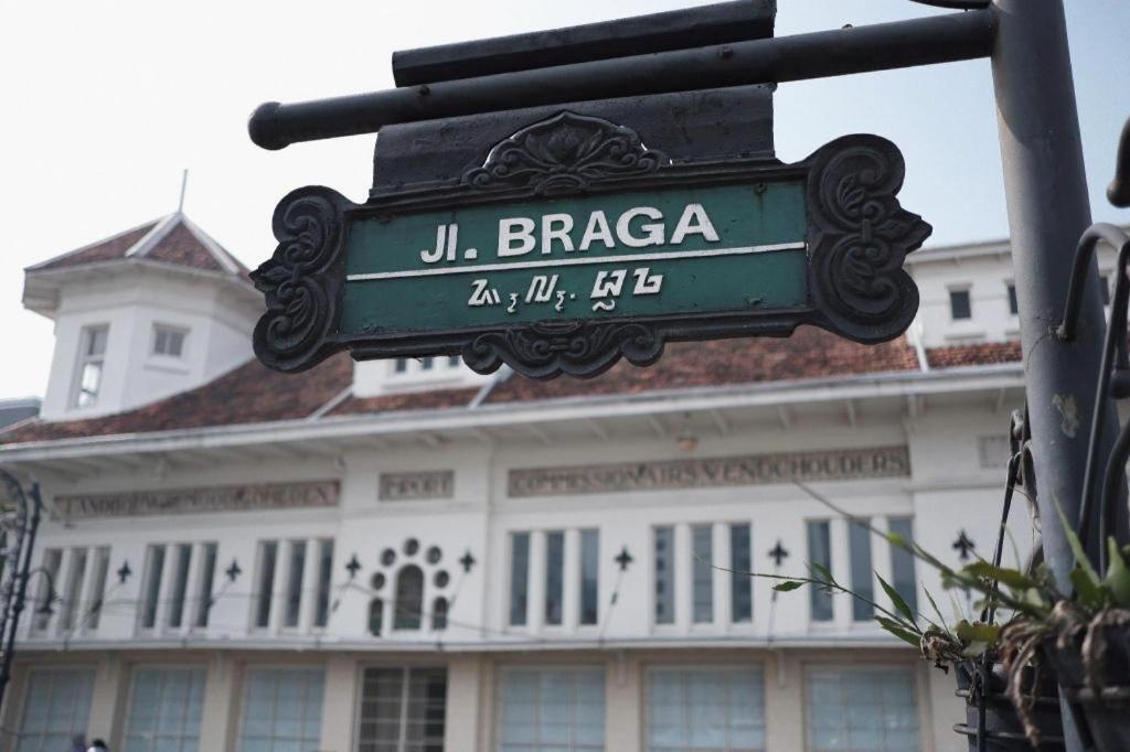 The House Tour Middletown Hotel Bandung Luaran gambar